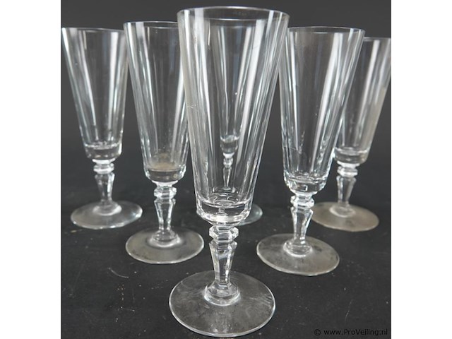 6 kristallen champagneflutes met facetgeslepen panelen - afbeelding 4 van  5