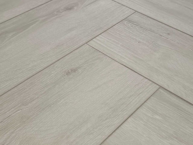 6 m2 pvc spc click visgraat - 610 x 150 x 6 mm - afbeelding 1 van  2