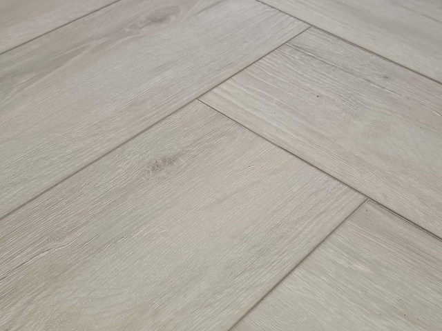 6 m2 pvc spc click visgraat - 610 x 150 x 6 mm - afbeelding 1 van  3