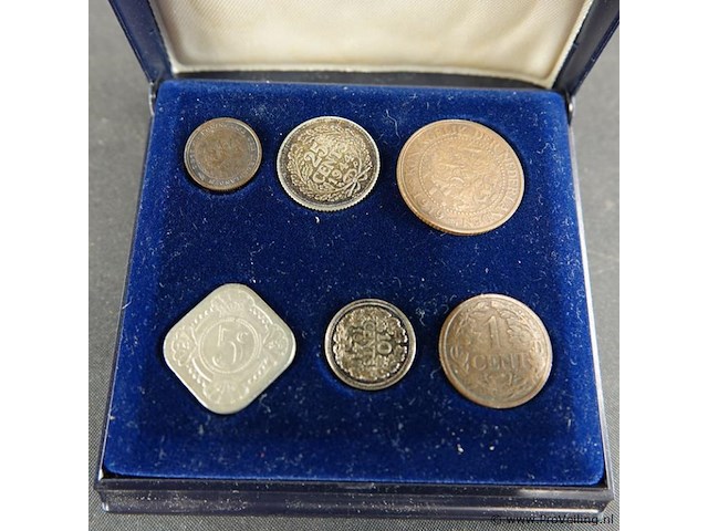6 oude munten in originele cassette - afbeelding 4 van  5