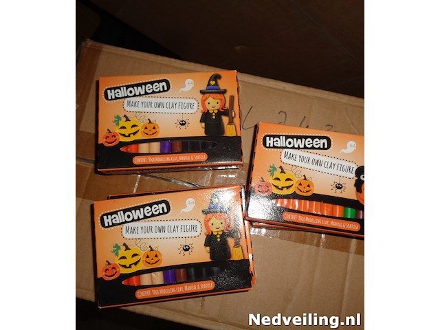 6 pakjes met halloweenklei, - afbeelding 1 van  3