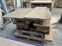 6 pallets met stukken spaanplaat - afbeelding 5 van  6