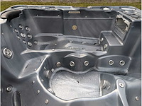 6 persoons jacuzzi en buitenspa - afbeelding 8 van  16