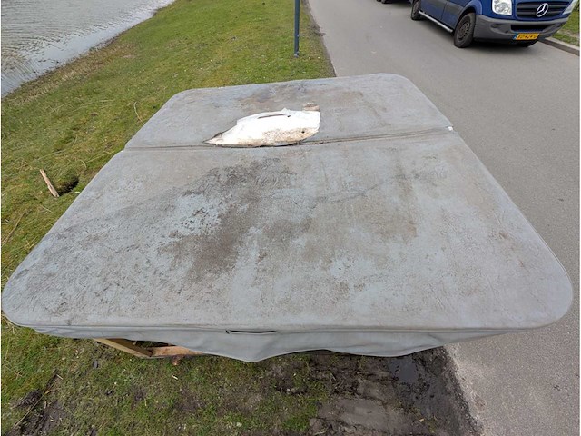 6 persoons jacuzzi en buitenspa - afbeelding 2 van  16