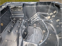 6 persoons jacuzzi en buitenspa - afbeelding 12 van  16