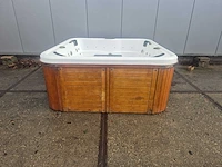 6 persoons jacuzzi en buitenspa - afbeelding 20 van  28
