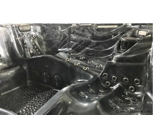 6 persoons outdoor spa met waterjets 255x233cm - zwart / zwarte zijkant - afbeelding 6 van  17