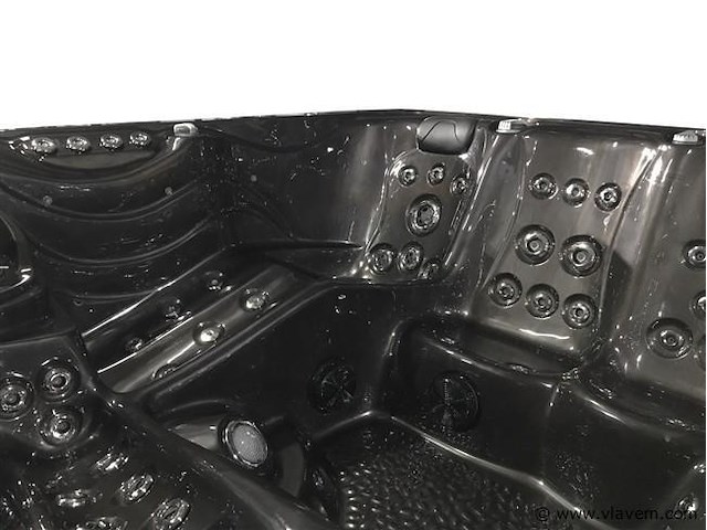 6 persoons outdoor spa met waterjets 255x233cm - zwart / zwarte zijkant - afbeelding 14 van  17