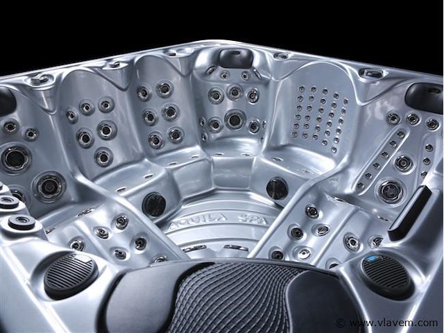 6 persoons outdoor spa - afbeelding 13 van  18