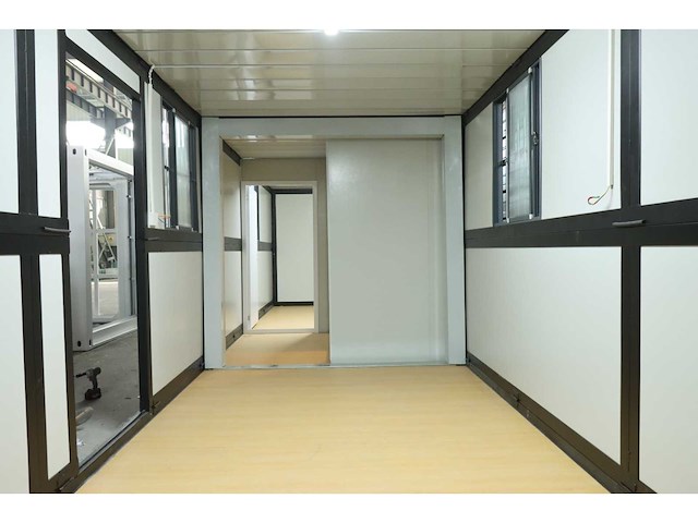 6 stuks rhino-houses 1160x250x239 cm 29 m2 mobiele woonunit / tiny house (6x) - afbeelding 20 van  42