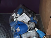 6 verloopkabels 230v naar 230v blauw. - afbeelding 2 van  2