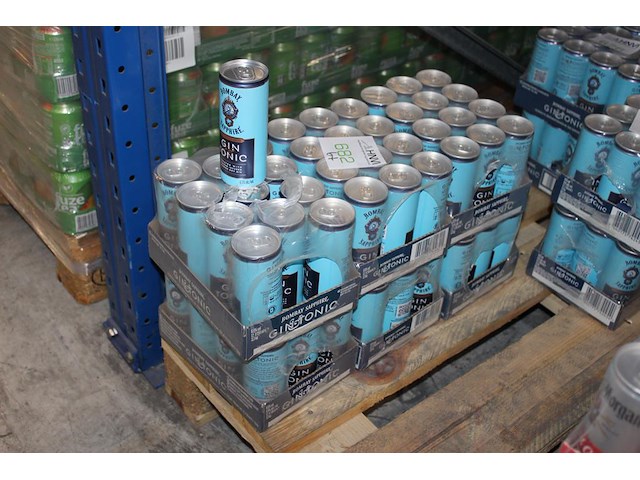 6 x 12 blikken bombay sapphire gin tonic 0,25cl. tht 9-2026. bod inclusief statiegeldwaarde van 10,80 euro. - afbeelding 1 van  2