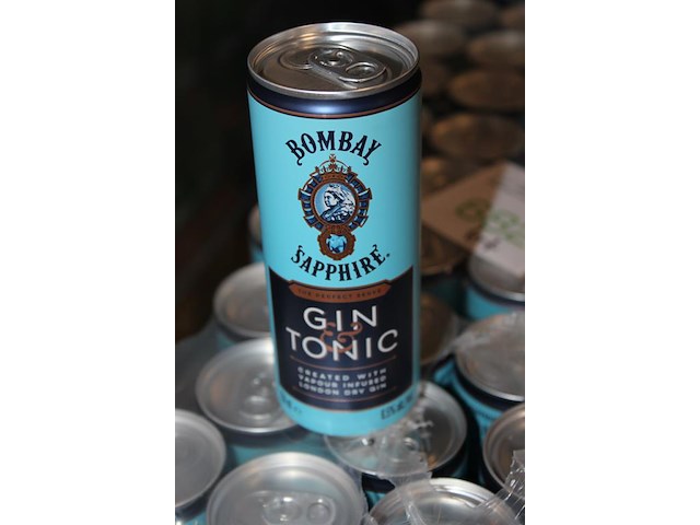 6 x 12 blikken bombay sapphire gin tonic 0,25cl. tht 9-2026. bod inclusief statiegeldwaarde van 10,80 euro. - afbeelding 2 van  2