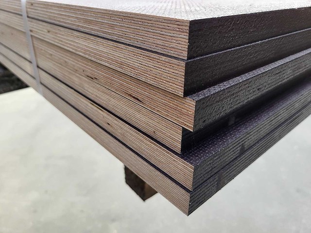 6 x berken betontriplex 24mm antislip ( 6.4 m2 ) - afbeelding 4 van  4