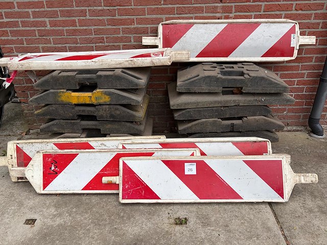 6 x wegafzetting - afbeelding 1 van  3