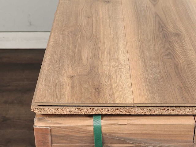 60 m2 laminaat plank watervast - 1383 x 193 x 8 mm - afbeelding 2 van  4