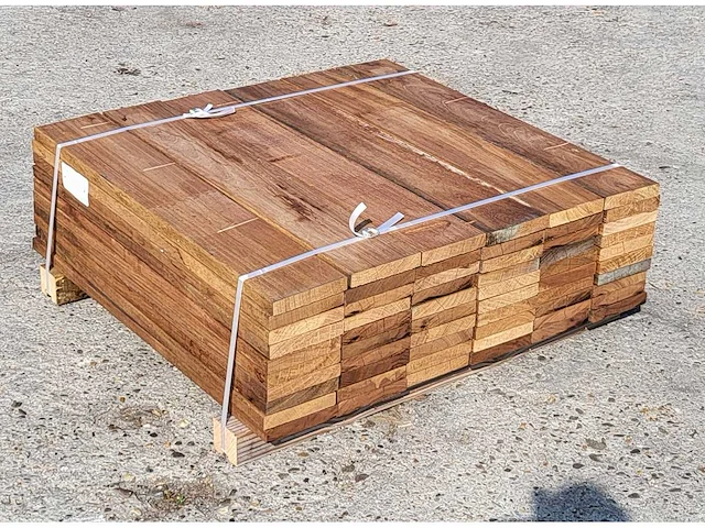 60 x guyana teak planken 25 x 140mm , lengte 75 cm - afbeelding 1 van  3