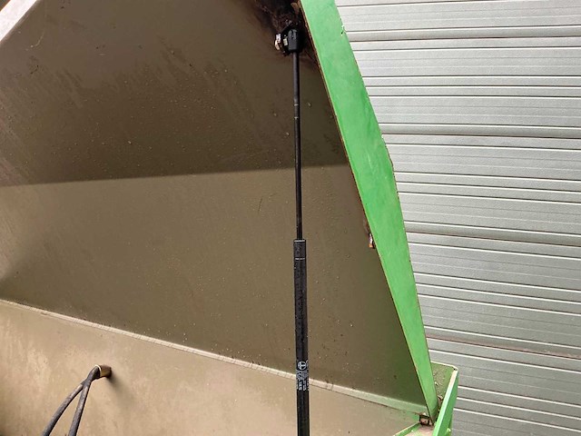 600l dieseltank met spuit op lucht - afbeelding 14 van  25