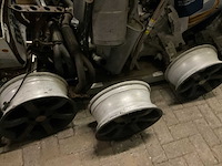 60m2 voorraad - uitlaatsystemen, carroseriedelen, remkabels, stellingen, remonderdelen en toebehoren - afbeelding 19 van  29
