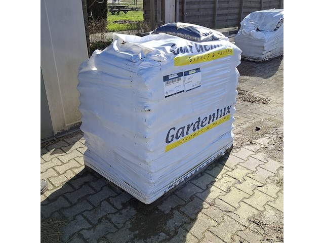 60x zak grind a 20 kg gardenlux - afbeelding 4 van  4