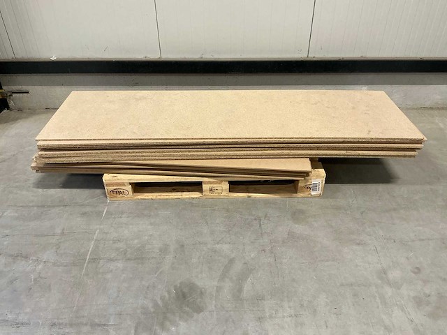 60x200cm & 57x148cm plaatmateriaal (24x) - afbeelding 1 van  3
