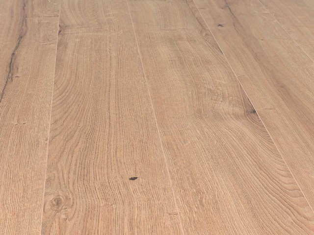 61 m2 laminaat plank - 1383 x 193 x 7 mm - afbeelding 1 van  4