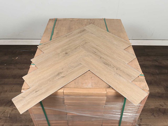 61 m2 pvc spc click visgraat - 610 x 150 x 5 mm - afbeelding 3 van  4