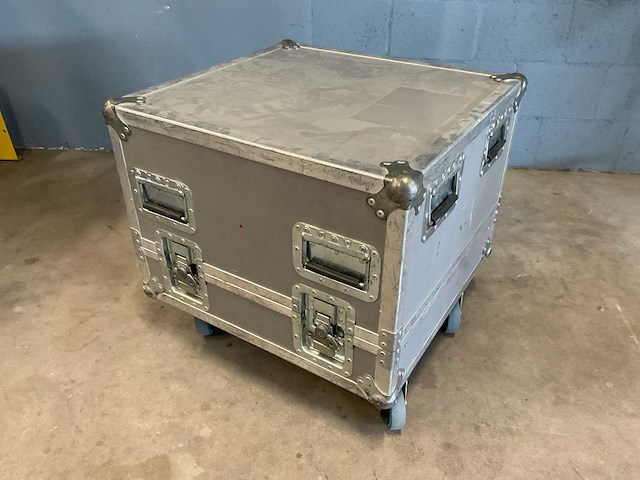 61x58cm flightcase - afbeelding 1 van  2