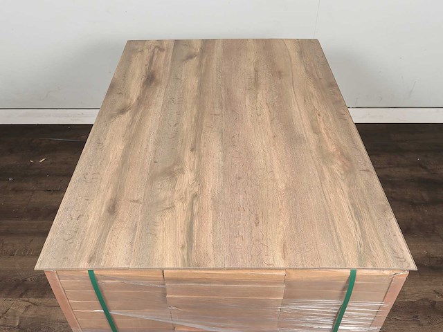 63 m2 laminaat plank met filt onderlaag - 1383 x 244 x 8,5 mm - afbeelding 3 van  4