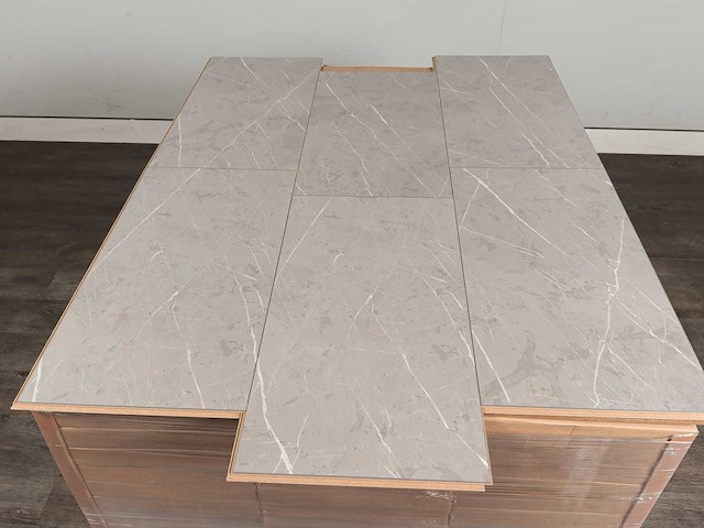 63 m2 laminaat tegel - 635 x 327 x 8 mm - afbeelding 3 van  3