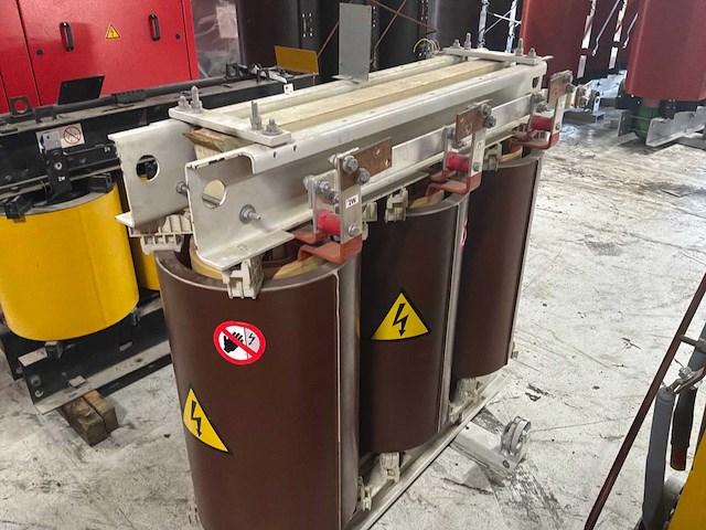 630 kva abb transformator 10.000 / 400 volt - afbeelding 1 van  6