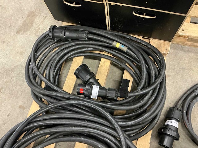 63a krachtstroom kabel (2x) - afbeelding 1 van  4