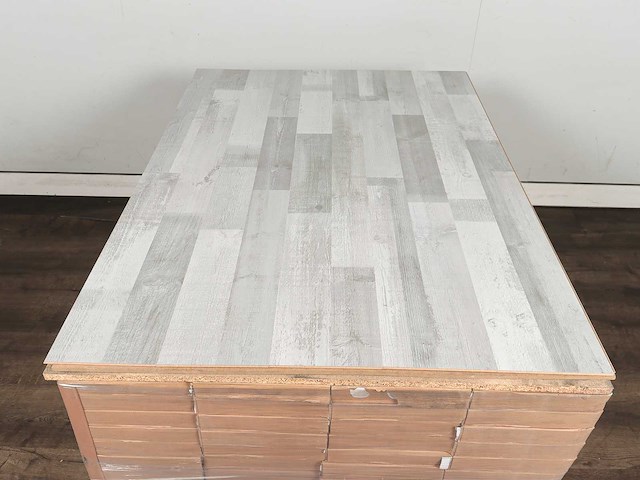64 m2 laminaat plank - 1383 x 193 x 8 mm - afbeelding 3 van  4