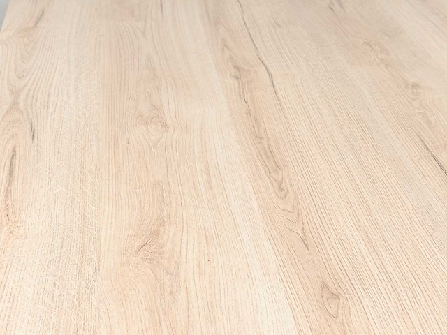 64 m2 laminaat plank - 1383 x 193 x 9 mm - afbeelding 1 van  4