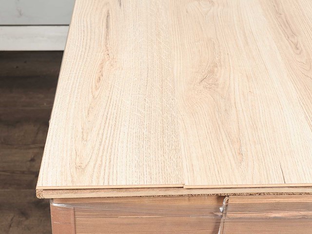 64 m2 laminaat plank - 1383 x 193 x 9 mm - afbeelding 2 van  2
