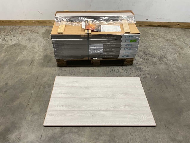 64m² purity pulse eiken grijs laminaatvloer - afbeelding 1 van  11