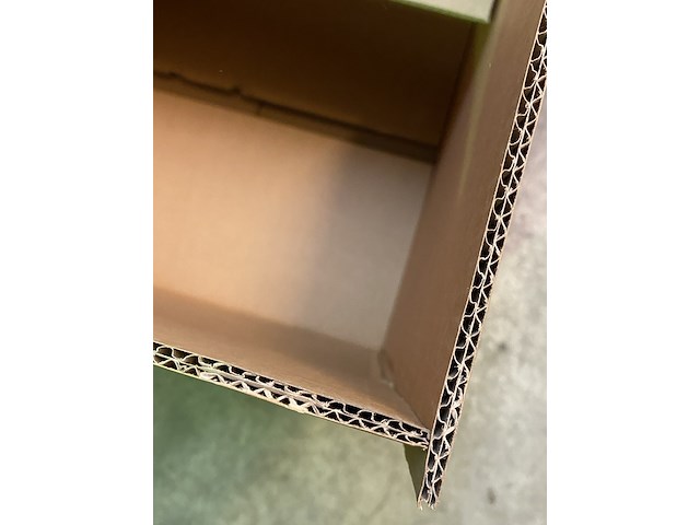 65 grote verzenddozen 53x51x32cm dubbelgolf bruin - afbeelding 3 van  3