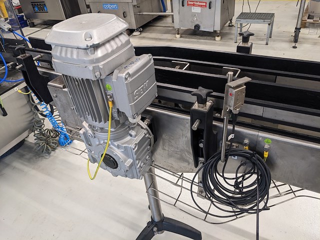 6,5 meter flessen transportbaan met wissel, polyketting, movex 82mm, zwart, 2022 - afbeelding 6 van  7