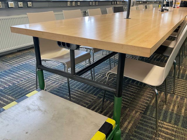 655cm vergadertafel - afbeelding 4 van  7