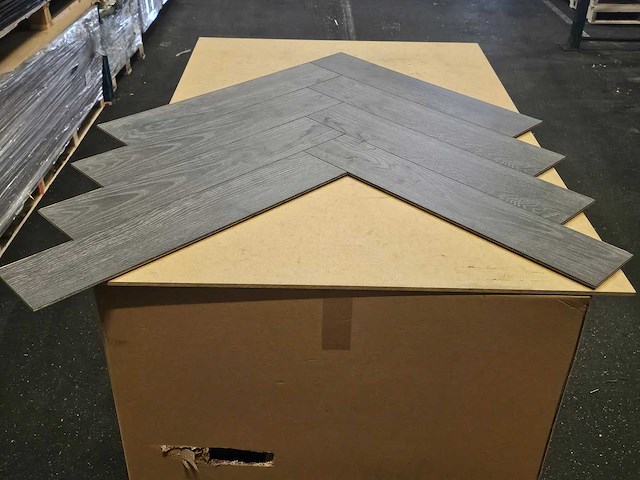 66 m2 laminaat visgraat - 665 x 133 x 8 mm - afbeelding 3 van  3