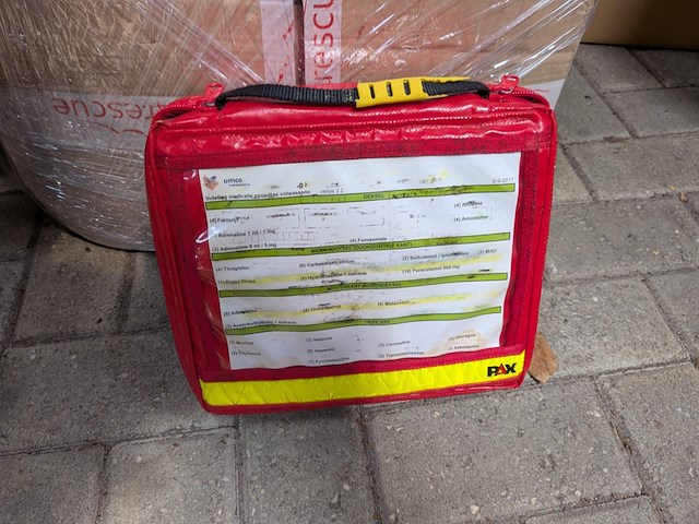 6x aed-tas met 20x opiatentas - afbeelding 4 van  5