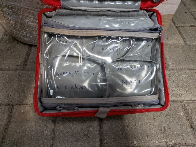 6x aed-tas met 20x opiatentas - afbeelding 5 van  5