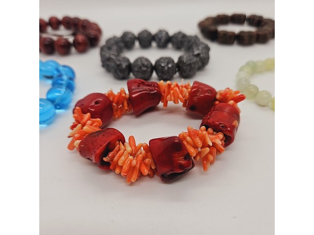 6x armband - jade, aquamarijn, bloedkoraal, sandlewood, gietijzer - afbeelding 4 van  9