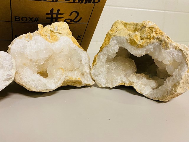 6x bergkristal geodes 16-18cm - afbeelding 2 van  7