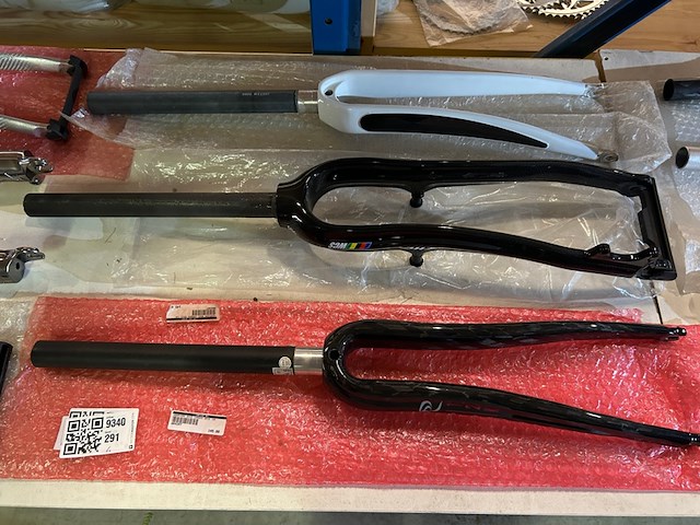 6x carbon fiets voorvorken voor o.a. racefiets, mtb, w.o. carbotech, ritchey - afbeelding 2 van  11