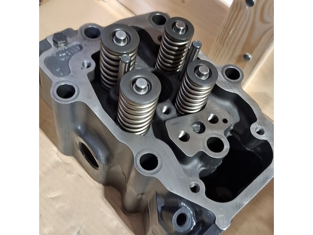 6x cilinderkop (afgekeurd), scania - afbeelding 5 van  7