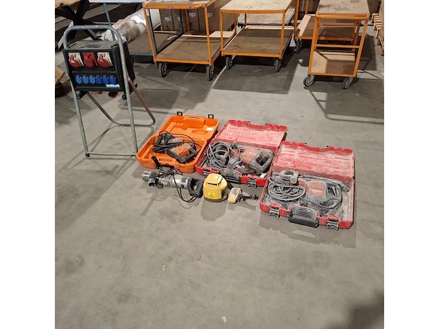 6x defect gereedschap, o.a. hilti - afbeelding 1 van  9