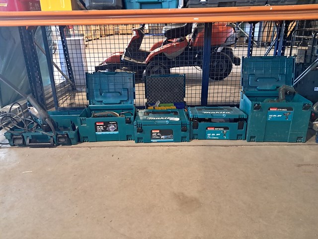 6x divers elektrisch handgereedschap, makita - afbeelding 1 van  28
