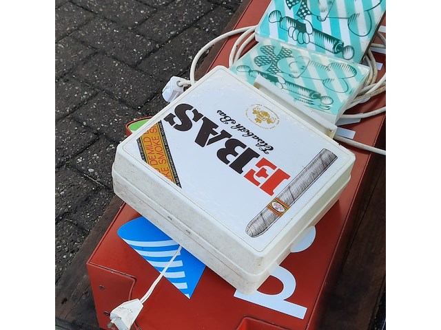 6x diverse lichtreclame borden - afbeelding 4 van  8