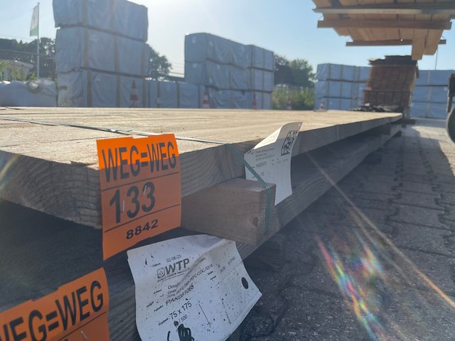 6x douglas balken fijnbezaagd, 50x150mm, lengte 500cm - afbeelding 2 van  3